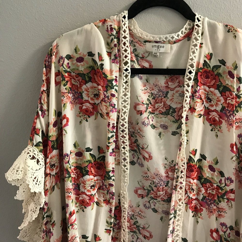 Umgee Floral and Lace Kimono Wrap Cardigan Granny Cottage Lagenlook Med/Lg